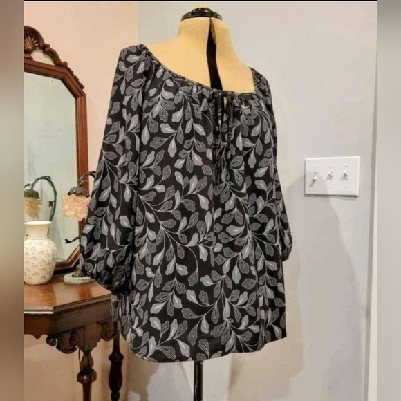 NEW 1X Blk Leaf Blouse - Picture 5 of 8